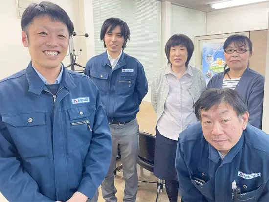 仲が良く、アットホームな雰囲気で仕事を進められる環境です◎