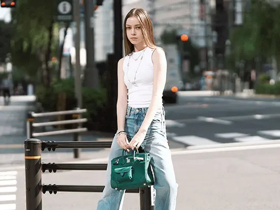 新品同様の美品を豊富に取り揃えています。