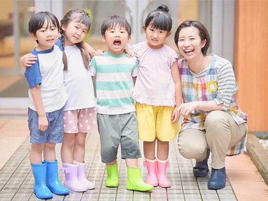 人と社会の未来を支える会社です――。