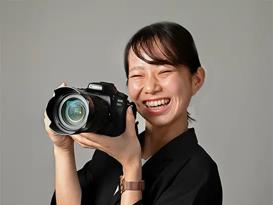 全国1000以上の園と取引実績を持つ安定基盤。写真販売から運営支援まで幅広い事業を手掛けます。