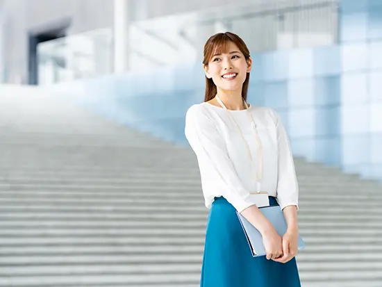 健康と成長を支える多角的ヘルスケア企業