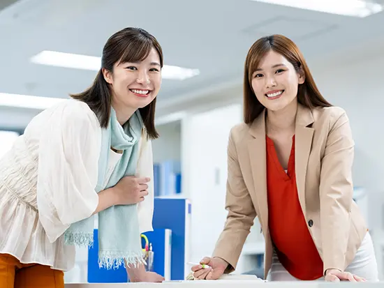 入社後は上司や先輩がお仕事をレクチャー。事務経験や専門知識がなくても大丈夫です！