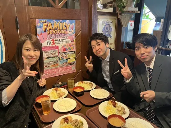 採用人事です。みんな、とっても仲良しです！