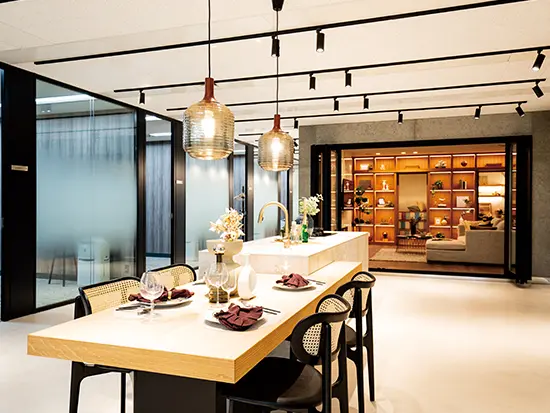 基本土日祝休み＆月残業10h程度。ライフワークバランスを大切に働けます◎