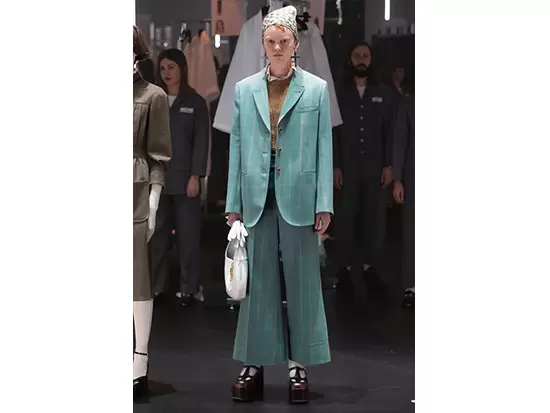 グッチは世界中の人々に愛されるラグジュアリーブランドです。© Gucci by Dan Lecca