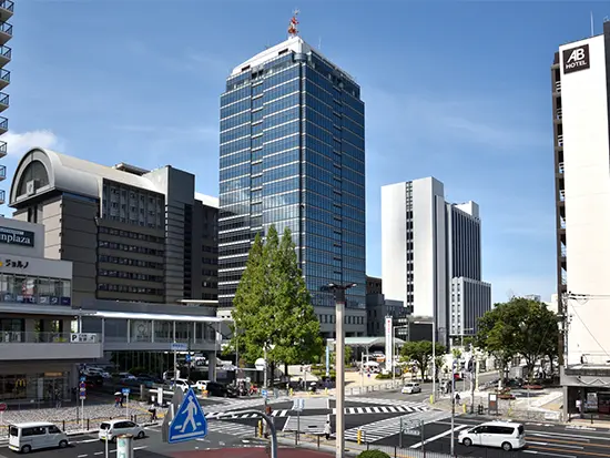 週２回のノー残業デーや計画的な休暇の取得など働きやすい職場環境への取り組みがあります。