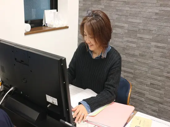 残業もほぼ0でお休みもしっかりとれます！プライベートを充実させたい方にもぴったりです！