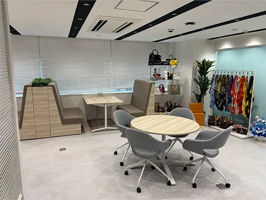 着実に業績を伸ばしてきた2社で、安定した基盤をしっかりと築いています。