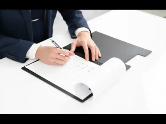 解体工事の補助金申請のサポートや、官公庁への届出の申請代行まで一括して承っております。