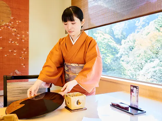 「お客様を喜ばせたい」「着物を着て働きたい」そんな想いのある方は大歓迎！