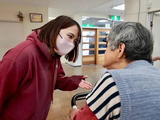 働くスタッフのキャリアアップを支える福利厚生・研修システムを整えています。