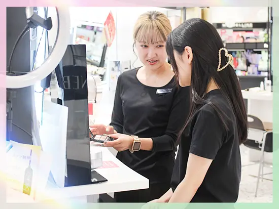 幅広い年齢層のお客様をご対応！コミュニケーション能力や提案力が培われます◎