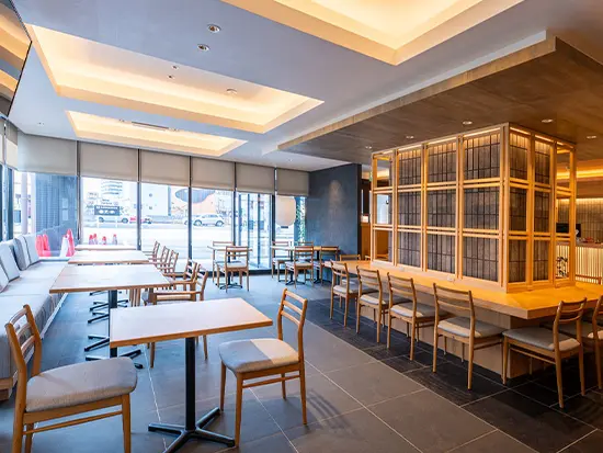 女性の活躍邁進中！キャリアステップの選択肢を豊富にご用意し、あなたのキャリアを支えます。