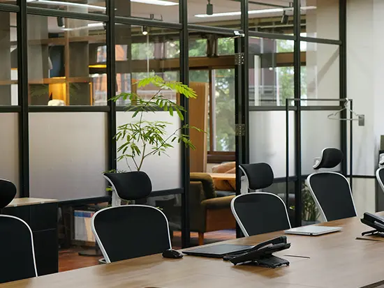 大阪駅・梅田駅も徒歩圏内！中崎町駅からは徒歩1分。転勤もないため、大阪で腰を据えて働けます