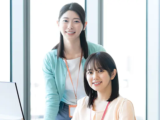 専門知識がなくてもご安心ください！ITや会社については入社後の研修でしっかりレクチャーします◎