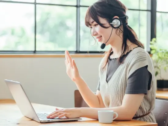 リモートでもスタッフ間の連携はしっかり取れています。