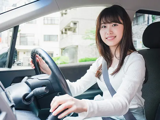 未経験OKも安心の、二種免許取得費用の支援制度をご用意！免許取得期間中も給与保証制度があるので安心♪