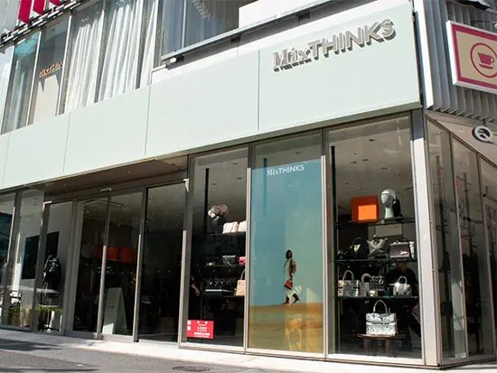 厳選されたラグジュアリーアイテムで、お客様に"特別な出会い"を提供