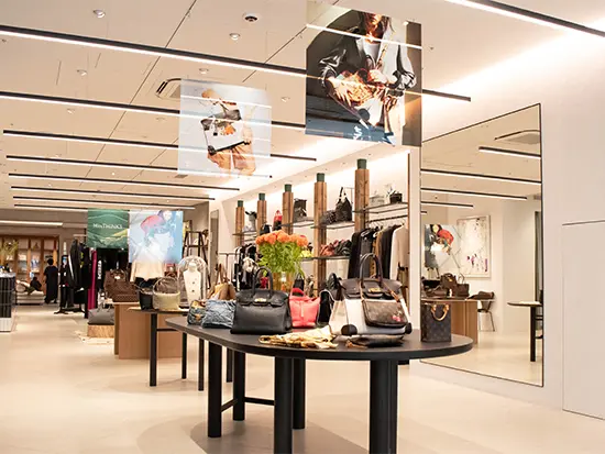 未経験スタートの先輩活躍中！「おしゃれが好き」「ブランドに興味がある」が活かせる職場です