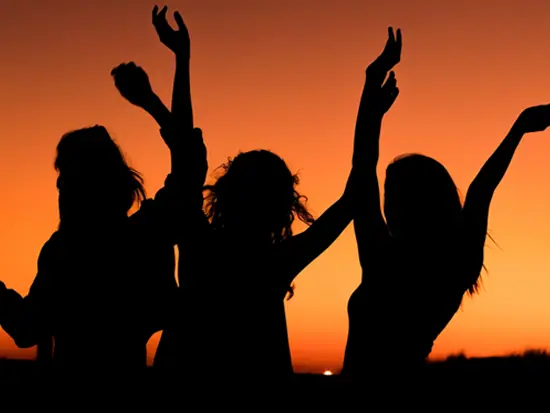 一人でもくもく作業するよりも、チームでアイデアを出し合い、よりよいものを作ること大切にしています！