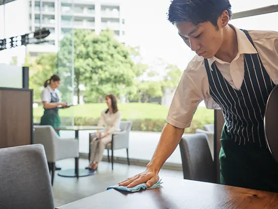 ゆとりをもって働ける環境のために人材を採用