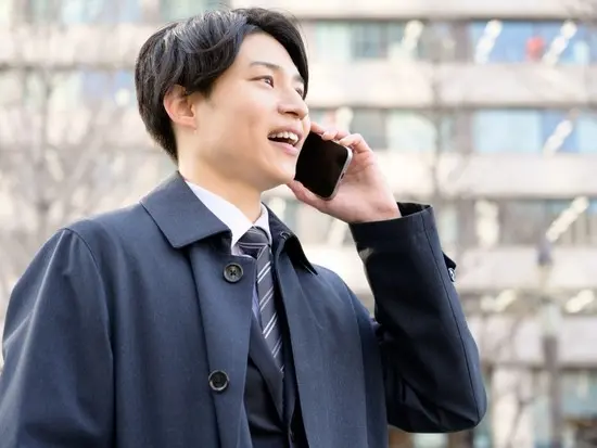 土日祝休み・年間休日120日・転居を伴う転勤なし。安心して長く続けられる環境です。