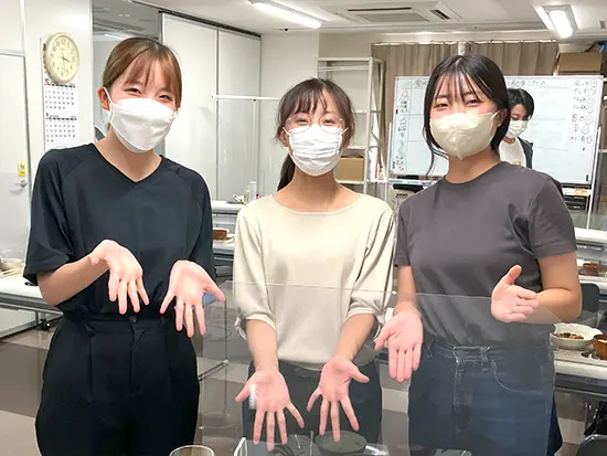 同期と一緒に資格取得を目指せるので、未経験の方もご安心ください♪