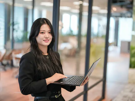 ★完全週休2日制、年間休日125日、10時～勤務です。ワークライフバランスばっちり★