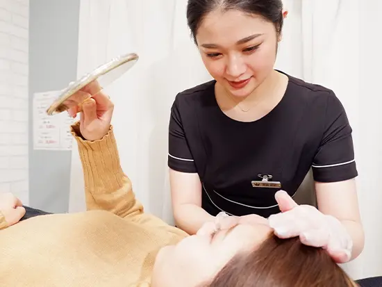 洗練された内装のサロンを、池袋・新宿・恵比寿に展開しています。