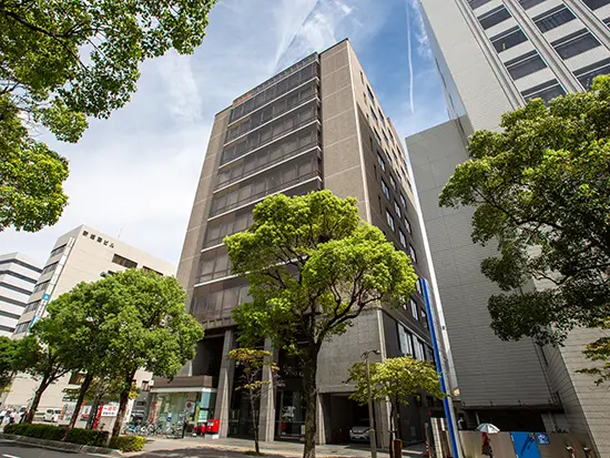 グローバル人材の採用・育成・派遣を通じて「すべての人に働くよろこびを提供する」企業へ