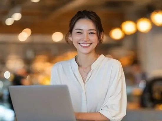 《未経験から安心デビュー》「接客が好き」「エンタメ作品が好き」そんな気持ちからスタートしませんか♪