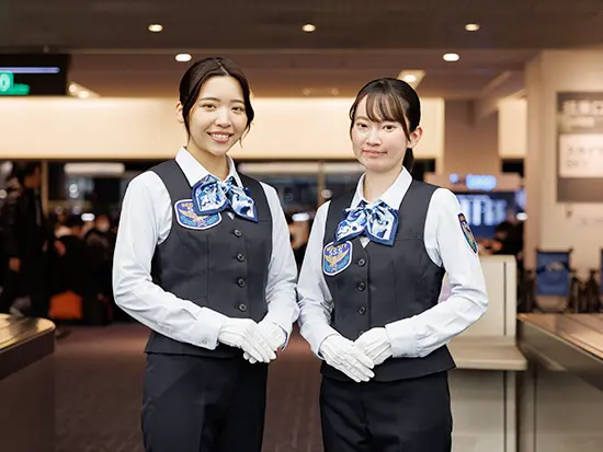 売上高グループ合計340億円以上！業界トップクラスの安定基盤を築いています。