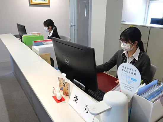 分からないことはすぐに周りに確認できるので安心です！