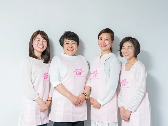 全国どこからでも勤務OK！共働き家庭の増加に伴い、需要も高まっています。