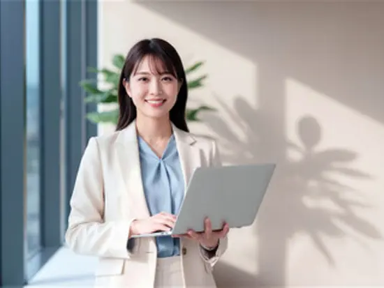 土日祝休み・残業少なめ。無理なく働きながら長期的なキャリアを築けます。