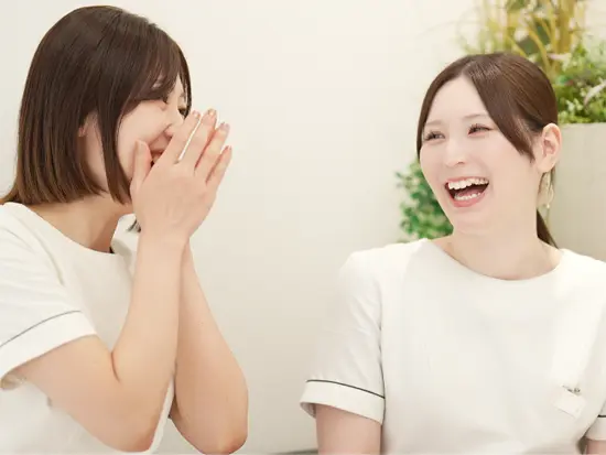 20代が中心！同世代の仲間が多く、分からないことがあっても協力して解決しています◎