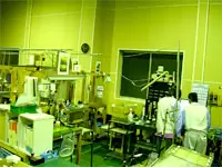 工場の風景。私たちが扱う製品は、技術者たちの想いの結集です