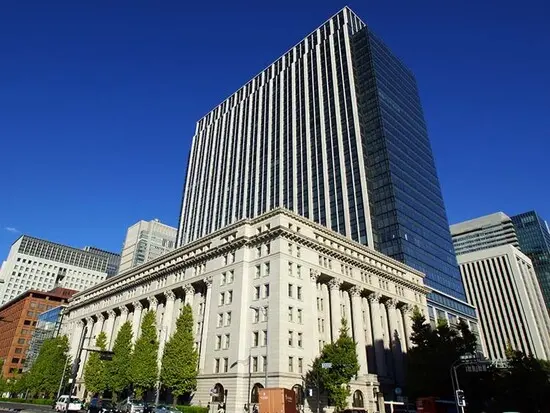 オフィスビル外観