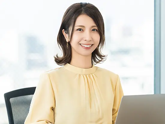先輩インタビュー2：「人と深く関われるやりがい」