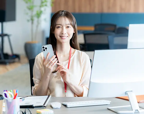 事務*未経験OK*賞与年2回(昨実4.4ヶ月)*残業少なめ*年休123日*大手町直結