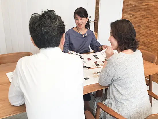 自身の体験や主婦としての経験が力になるお仕事です。