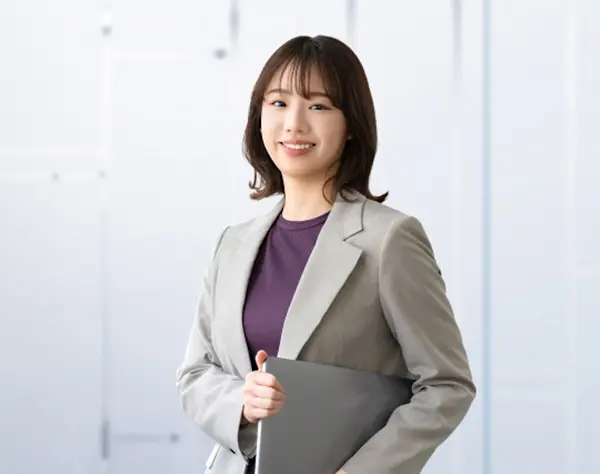 営業補佐/月給40万円スタート/フレックス/リモートOK/年休128日