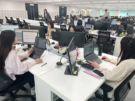 現在活躍中の先輩3名にお話を伺いました♪