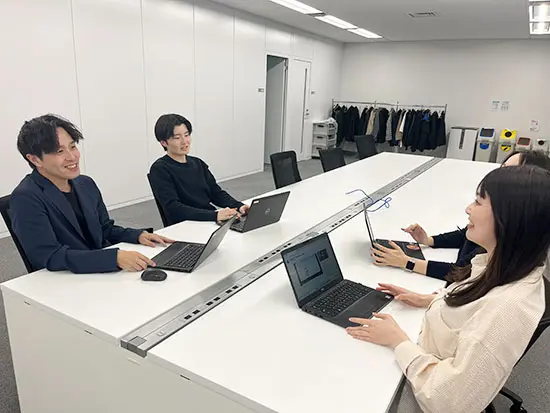 現在活躍中の先輩3名にお話を伺いました♪