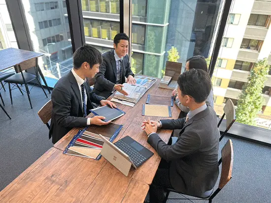 Nさん（入社2年目）／前職：接客業