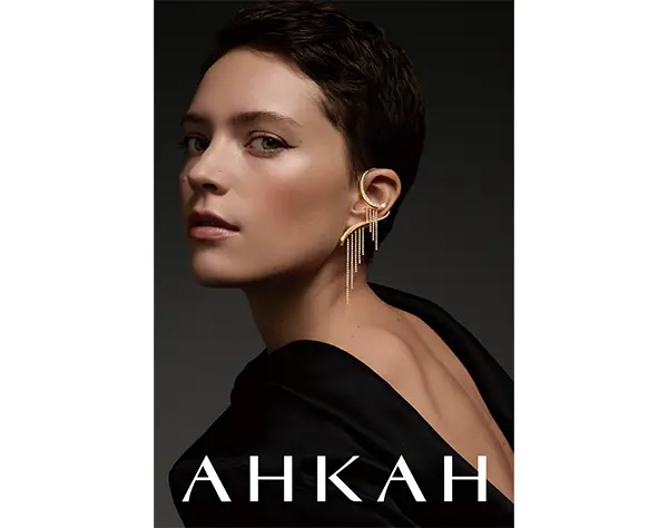 『AHKAH』セールススタッフ（店長候補）挑戦のステージで成果をキャリアに