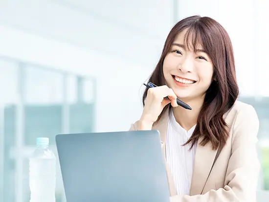 髪型・服装・ネイル自由♪プライベートも充実できる。