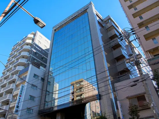 アクセス良好！駅から近く、通いやすい職場です。