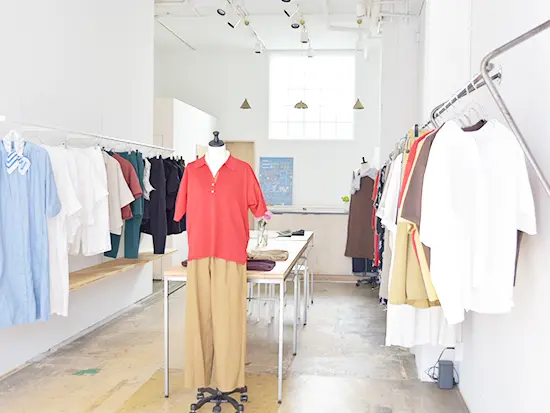 「自分に、わがままに生きる」人を、洋服で応援する会社です