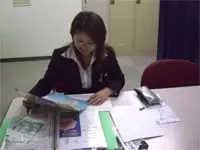パンフレットを見てオススメポイントをこまめにチェック！
